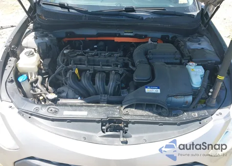 2011 Hyundai Sonata Hybrid from USA, damaged, VIN KMHEC4A4XBA016883